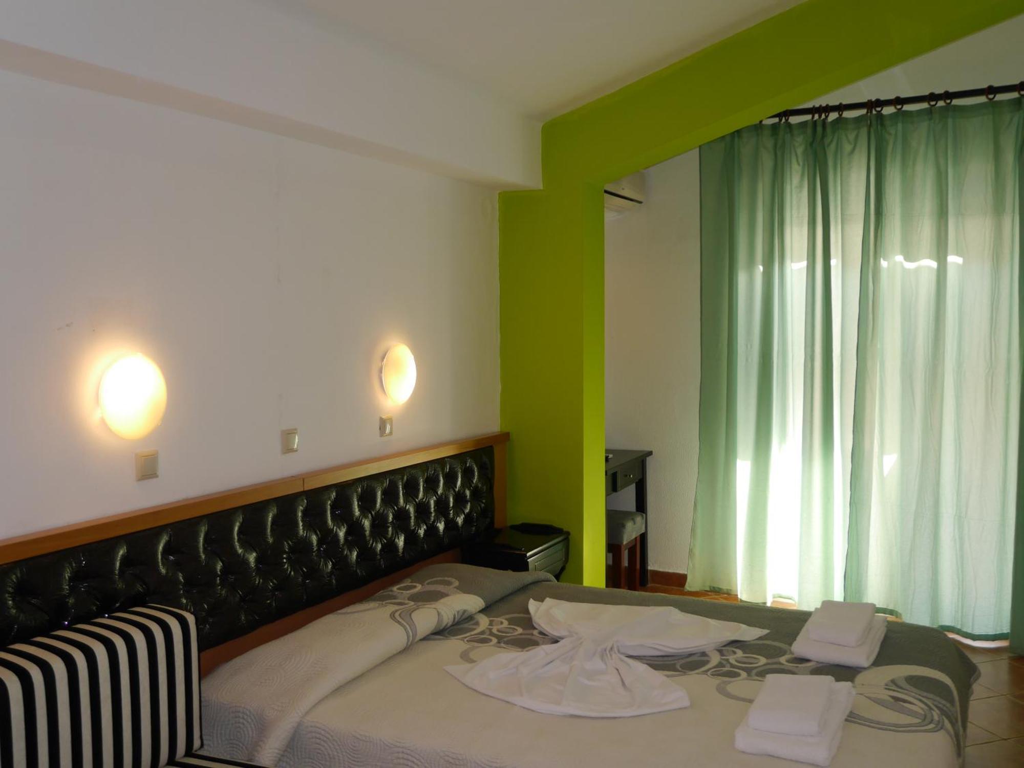 Blue Sky Villas Szkála Potamiász Kültér fotó